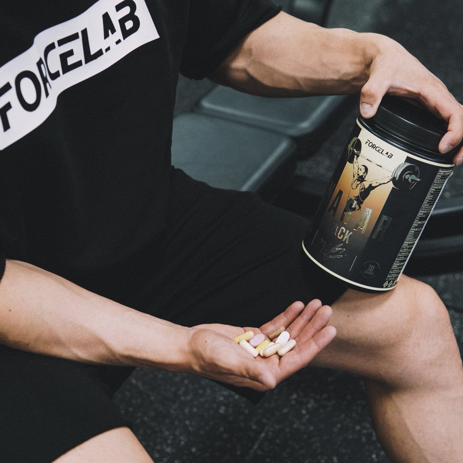 Витамини за мъже: кои са най-важните за сила, енергия и хормонален баланс